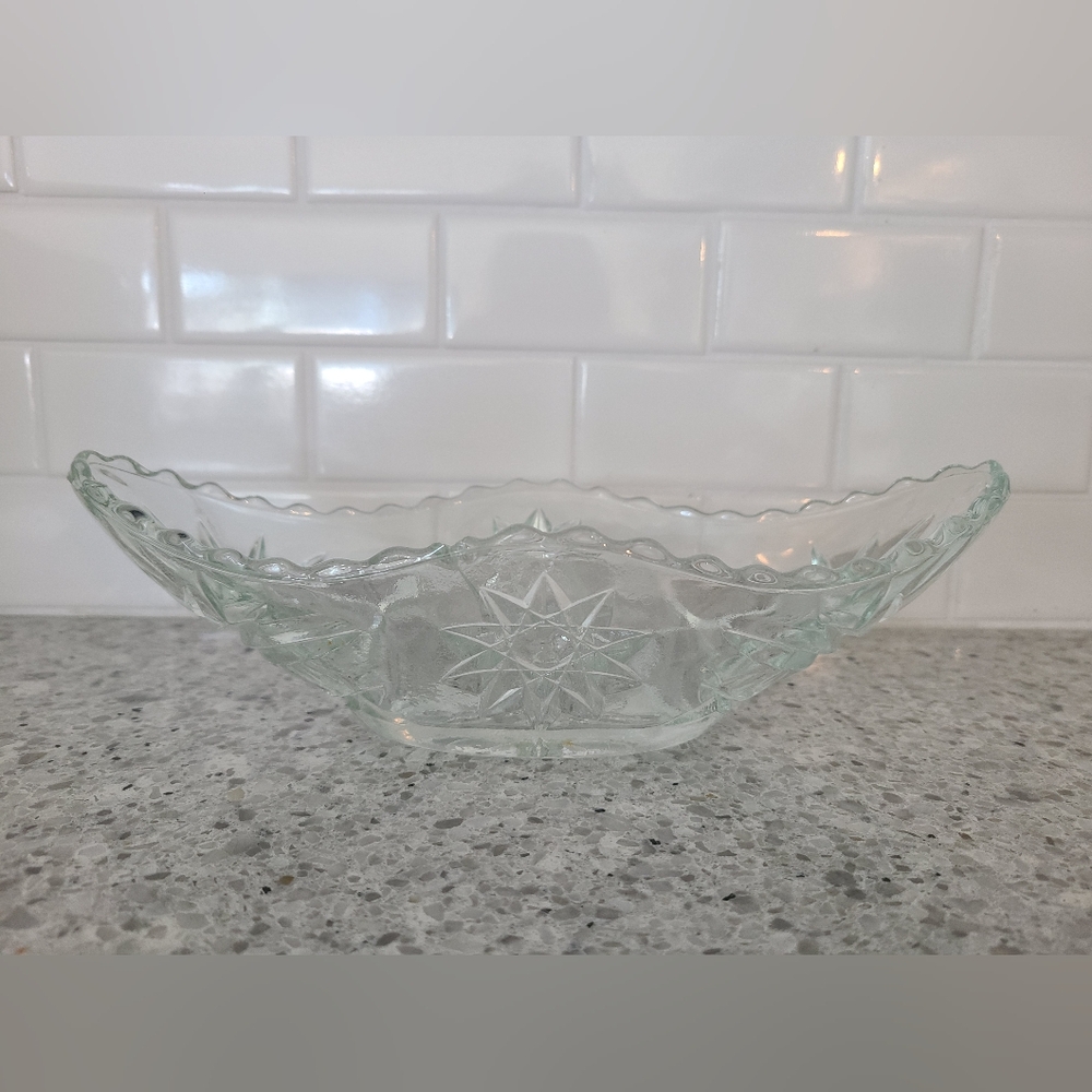 Bowl Oval American Anchor Hocking Period Vintage Heavy Glass 9.5" x 3.25" tall
